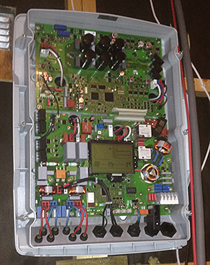 En del av den elektronik som behövs för att generera kyla